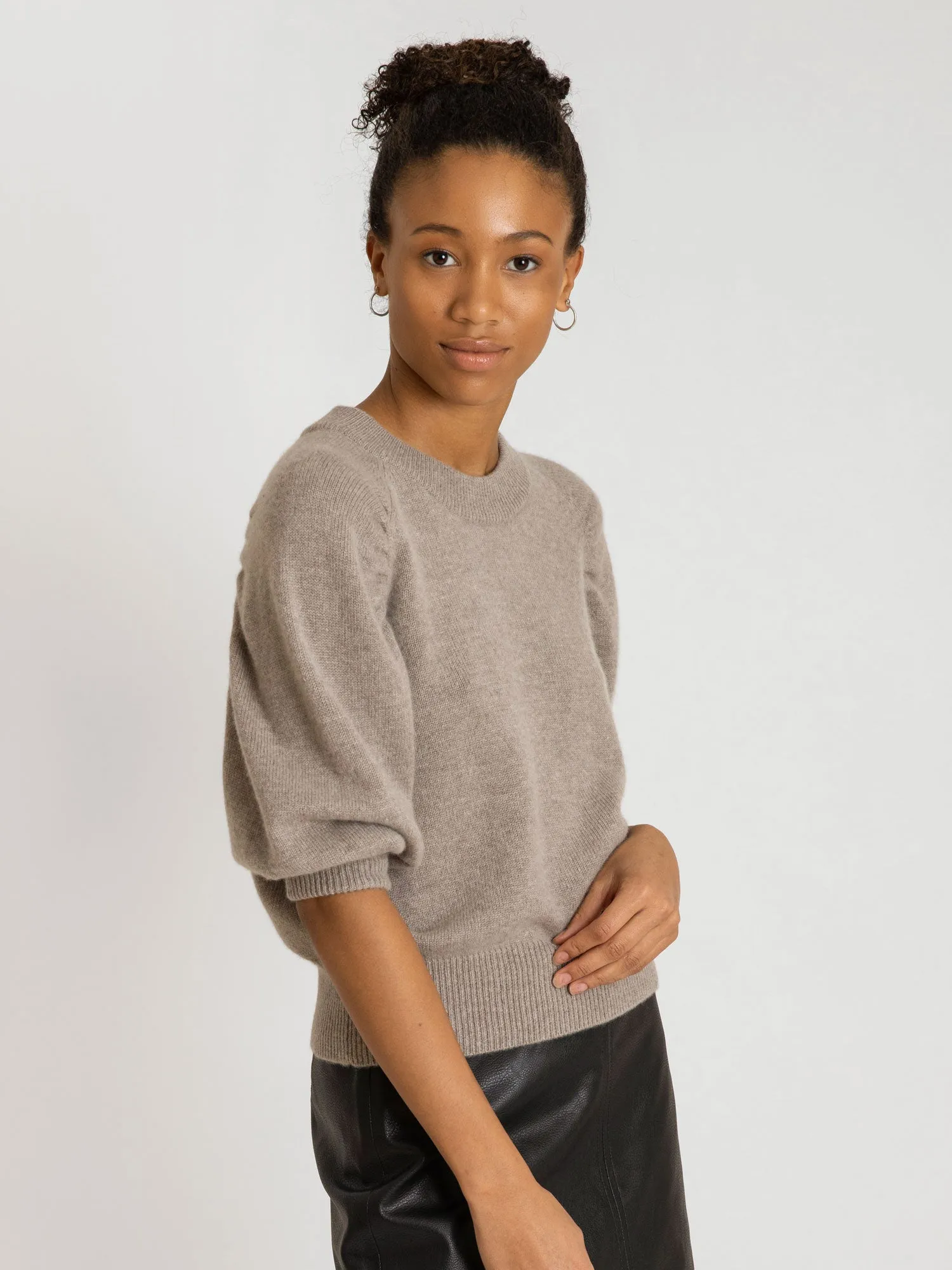 Cashmere sweater  "Aurora" - toast