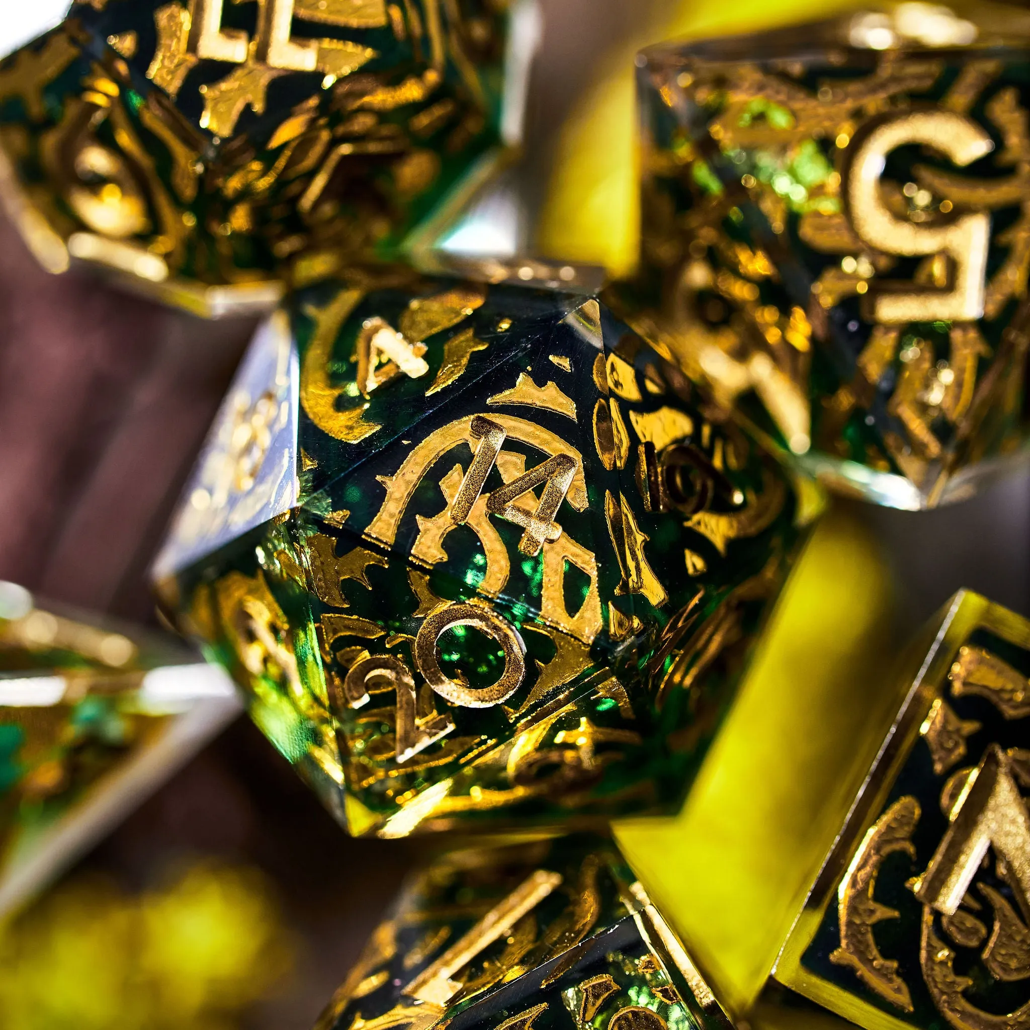 Emerald Grove Iconic 7-Piece Dice Set