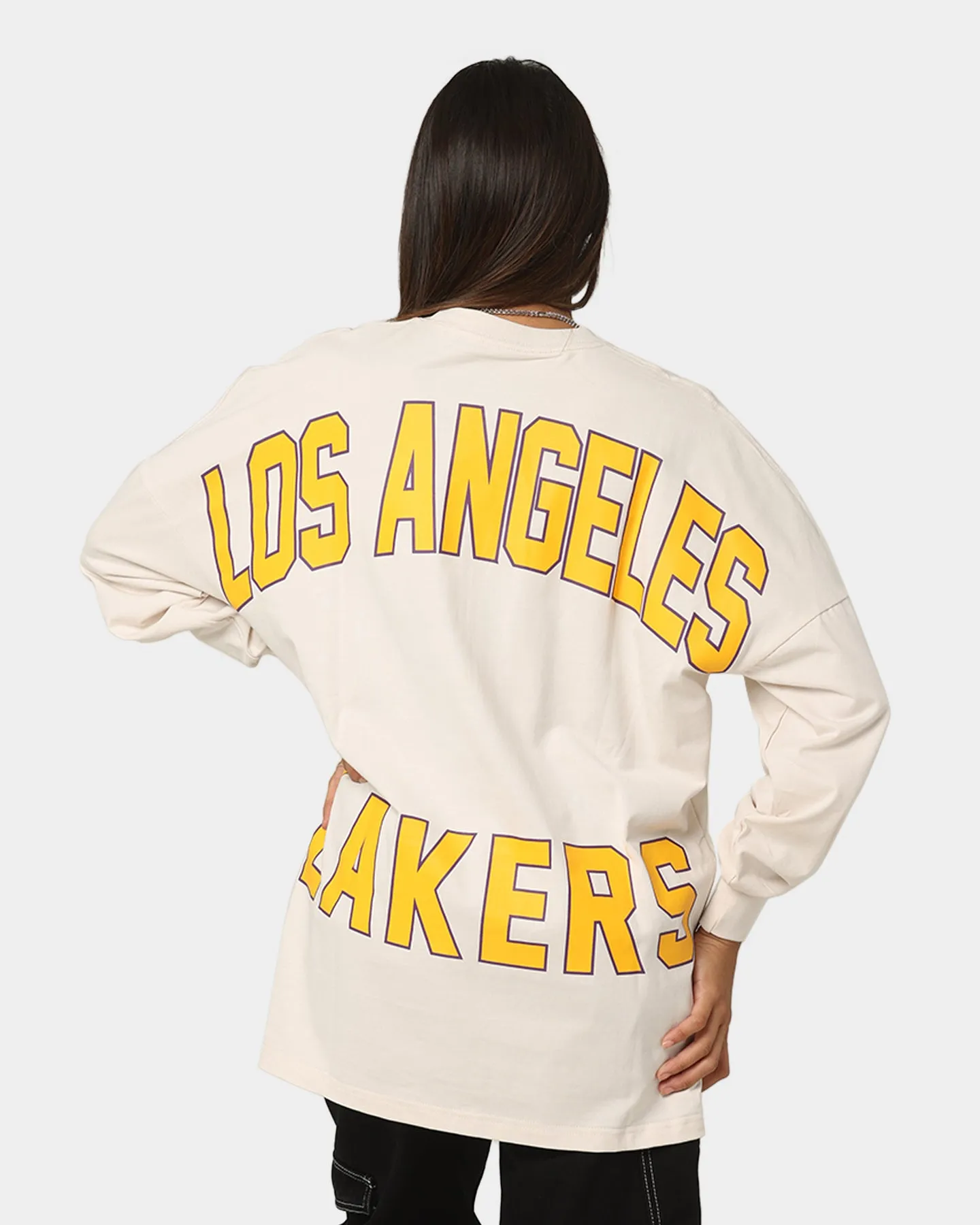 Mitchell & Ness Women's Los Angles Lakers NBA Haro Long Sleeve T-Shirt Faded White